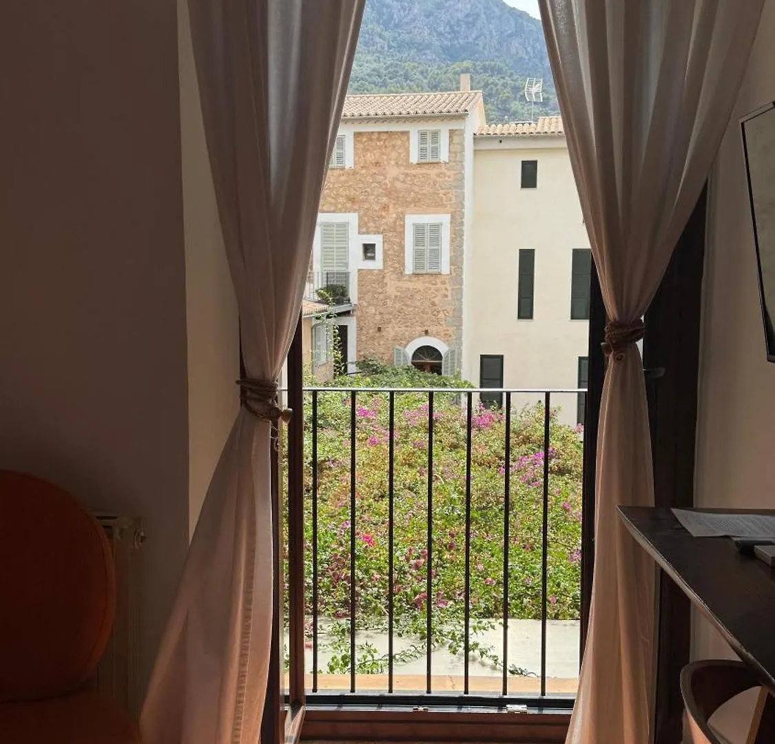 Hotel Casa Bougainvillea 소예르 3*,  스페인